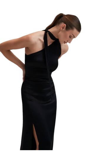 Kadın Boyundan Bağlamalı Vücudu Saran Maxi Sırtı Açık Saten Kolsuz Şık Yazlık Abiye Gece Elbise