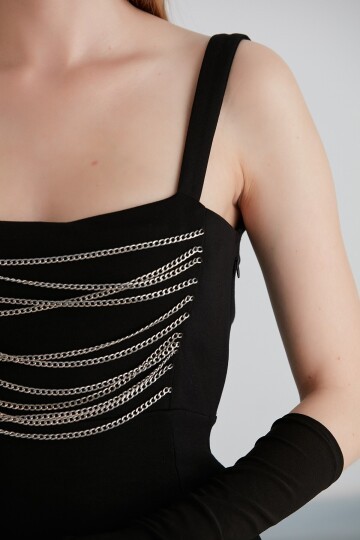 Kadın Kalın Askılı Sırt Ve Zincir Detaylı Midi Boy Yırtmaçlı Spor Şık Siyah Elbise