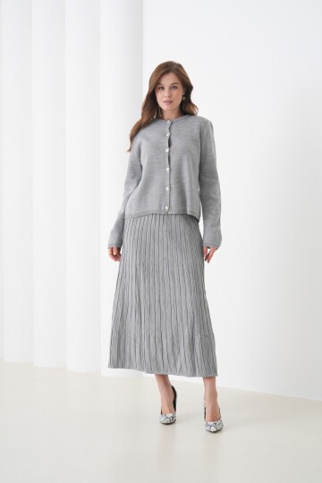 Kadın Pileli Etek Kazağı Düğmeli Tesettüre Uygun Örgü Triko Etekli Ceket Takım