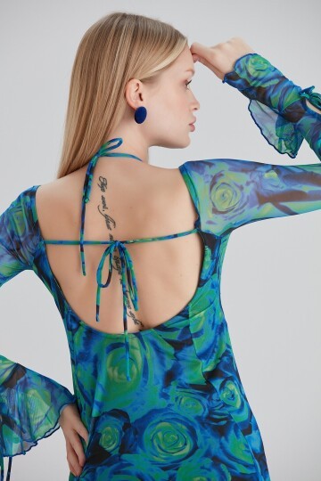 Kadın Sırt Dekolteli Desenli Tül Spor Şık Kol Detaylı Yaka Büzgülü Mavi Elbise