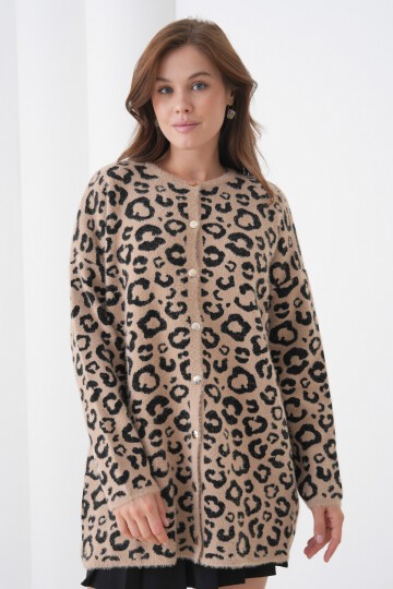 Kadın Tesettüre Uygun Midi Boy Uzun Kol Önden Düğmeli Leopar Desenli Spor Şık Triko Ceket