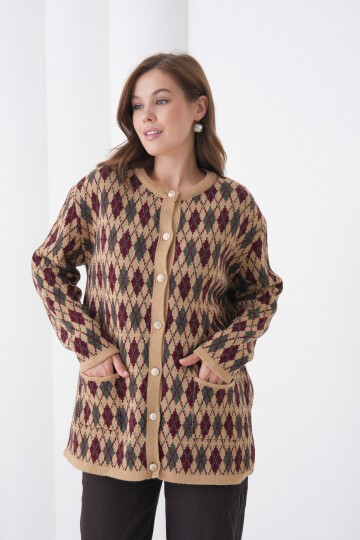 Kadın Tesettüre Uygun Önden Düğmeli CepliUzun Kol Şık Geniş Kalıp Desenli Triko Ceket