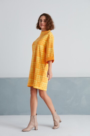 Kadın Turuncu Sarı Geometrik Desenli Oversize Büyük Beden Curve Spor Şık Elbise