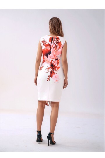 Kadın Asimetrik Etek Yırtmaçlı Çiçekli Büyük Beden Curve Şık Kolsuz Elbise