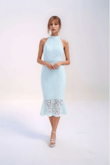 Kadın Boyundan Bağlamalı Astarlı Eteği Volanlı Balık Model Güpür Detaylı Abiye Gece Curve Şık Elbise