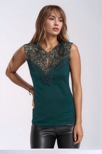 Kadın Dantel Brode Güpürlü V Yaka Kolsuz Şık Viskon Esnek Yazlık Curve Büyük Beden Bluz