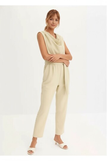 Kadın Degaje Yaka Kolsuz Pantolon Bluz Görünümlü Spor Şık Büyük Beden Curve Kuşaklı Tulum