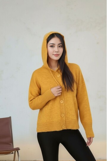 Kadın Kapüşonlu Önden Düğmeli Yumoş Triko Spor Şık Tesettüre Uygun Kışlık Ceket