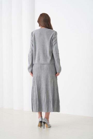 Kadın Pileli Etek Kazağı Düğmeli Tesettüre Uygun Örgü Triko Etekli Ceket Takım