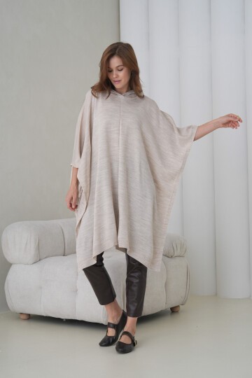 Kadın Tesettüre Uygun Yandan Bağlamalı Asimetrik Kesim Kapüşonlu Geniş Kalıp Panço Ceket