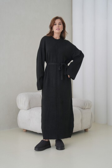 Kadın Uzun Kol Bisiklet Yaka Tesettüre Uygun Dokulu Kuşaklı Triko Spor Şık Maxi Boy Uzun Elbise