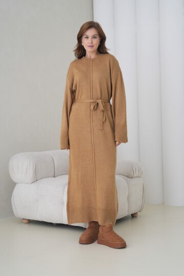 Kadın Uzun Kol Bisiklet Yaka Tesettüre Uygun Dokulu Kuşaklı Triko Spor Şık Maxi Boy Uzun Elbise