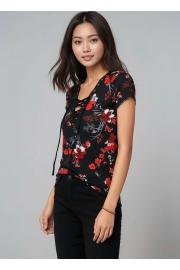 Kadın  V Yaka Kuş Gözü Bağcıklı Tasarım Yarım Kol Spor Şık Curve Viskon Bluz