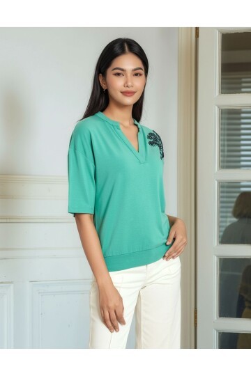 Kadın V Yaka Pamuk Viskon Kısa Kol Spor Şık Çiçek Nakışlı Bluz