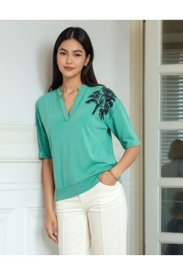 Kadın V Yaka Pamuk Viskon Kısa Kol Spor Şık Çiçek Nakışlı Bluz